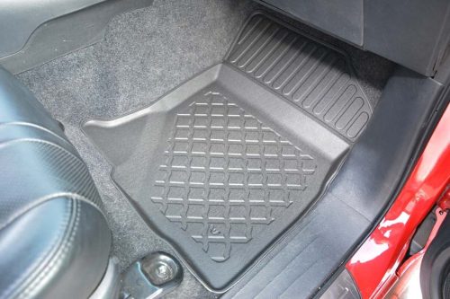 Toyota HILUX (VIII) ( 2015- ) Aristar magasperemű 3D gumiszőnyeg szett