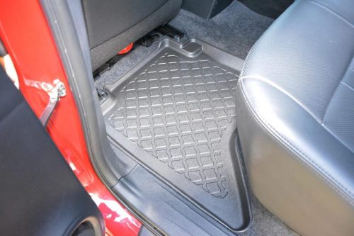 Toyota HILUX (VIII) ( 2015- ) Aristar magasperemű 3D gumiszőnyeg szett