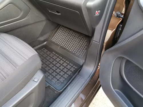Peugeot Rifter 2019-, Citroen Berlingo (III.) 2019-, Opel Combo (E) 2019-, Toyota Proace City V