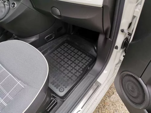 Fiat 500 ( 2007-2013) magasperemű  Rezaw-Plast Gumiszőnyeg szett (REZAWPLAST-201503)