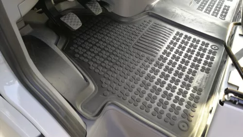 Mercedes Sprinter II ( 2006-2017 ) magasperemű  Rezaw-Plast Elöl 2 üléses Gumiszőnyeg szett (RE