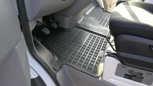 Mercedes Sprinter II ( 2006-2017 ) magasperemű  Rezaw-Plast Elöl 2 üléses Gumiszőnyeg szett (RE