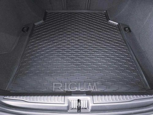 Alfa Romeo GIULIA ( 2016- ) Rigum méretpontos csomagtértálca (RIGUM-801026)