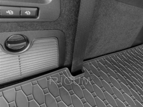 Ford GALAXY ( 2015- ) Rigum méretpontos csomagtértálca (RIGUM-408188)