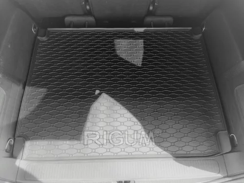 Opel Zafira C ( 2012- ) Rigum méretpontos csomagtértálca (RIGUM-825091)