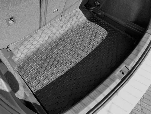 Volkswagen Golf VII ( 2012-2019 ) Rigum méretpontos csomagtértálca (RIGUM-837087)