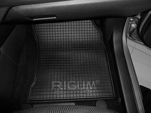 Toyota AURIS II ( 2013- ) Rigum Gumiszőnyeg szett (RIGUM-902501)